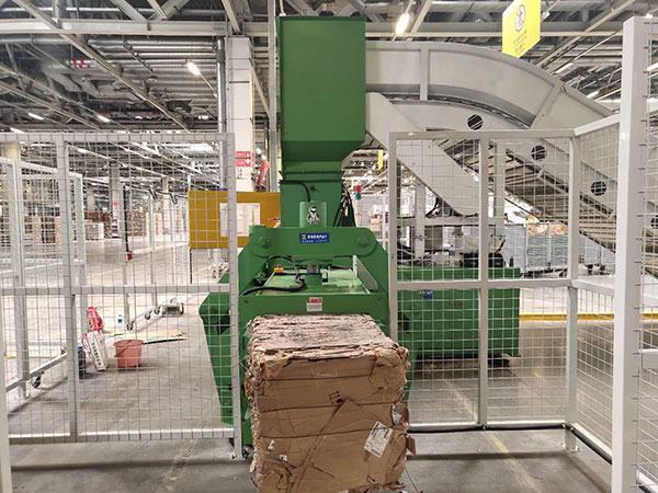 華晨寶馬全自動臥式廢紙盒打包線定制案例 華晨寶馬全自動臥式廢紙盒打包線定制案例