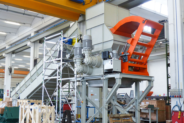 湖北某新材料公司破碎鋰電池極片案例 湖北某新材料公司破碎鋰電池極片案例