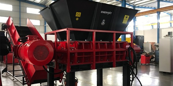 廢布料回收處理價值高？廢布料撕碎機作用介紹