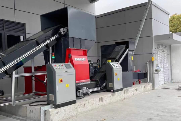 蘇州某制藥公司定制藥品包裝盒破碎機(jī)案例 蘇州某制藥公司定制藥品包裝盒破碎機(jī)案例