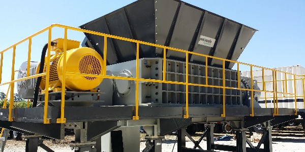 想處理塑料垃圾 就選擇恩派特塑料撕碎機(jī)！