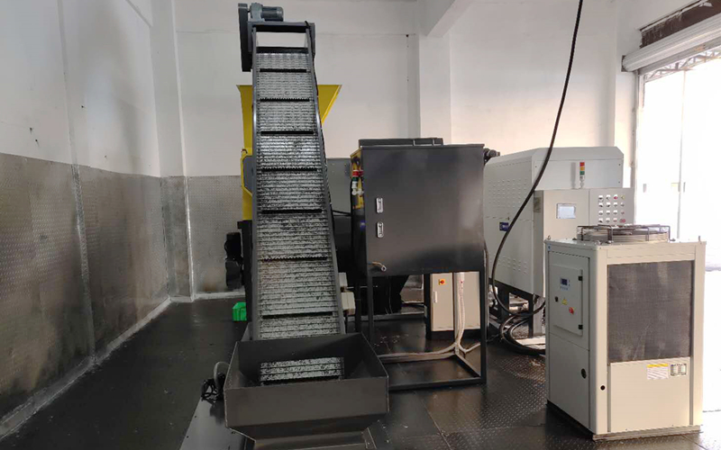 鋼屑?jí)簤K機(jī)