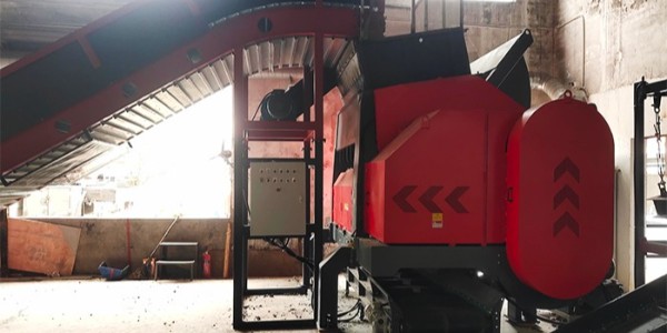 恩派特大型塑料撕碎機(jī)的投產(chǎn) 給客戶節(jié)省上百萬元費(fèi)用