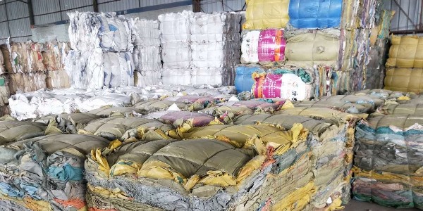 噸包袋撕碎機(jī)怎么選？噸包袋撕碎機(jī)案例分析