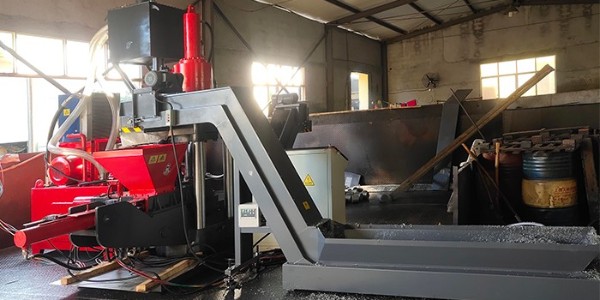 全自動鋁屑壓餅機漏油怎么辦？鋁屑壓餅機漏油問題解答