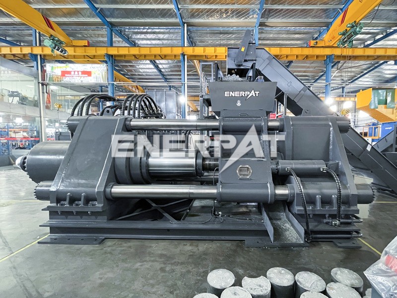 鋁屑?jí)簤K機(jī)