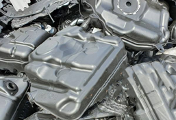 汽車油箱破碎機(jī) 汽車油箱破碎機(jī)