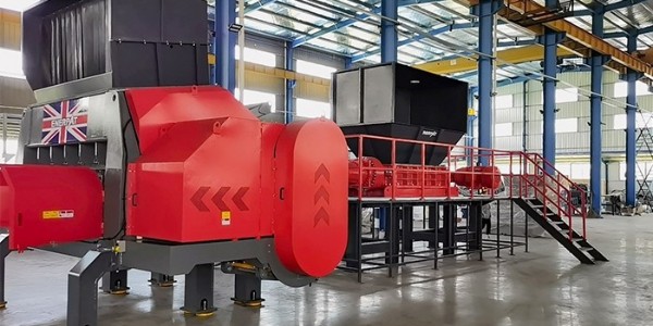 <i style='color:red'>塑料破碎</i>機(jī)多少錢一臺(tái)？<i style='color:red'>塑料破碎</i>機(jī)全套設(shè)備價(jià)格