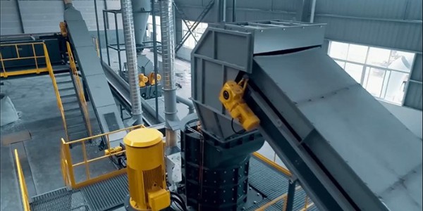 廢冰箱回收后都去哪里了？廢舊冰箱拆解生產(chǎn)線告訴你！